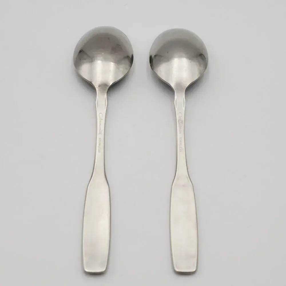 Oneida Paul Revere Set 2 Place Oval Soup Spoon 6.75